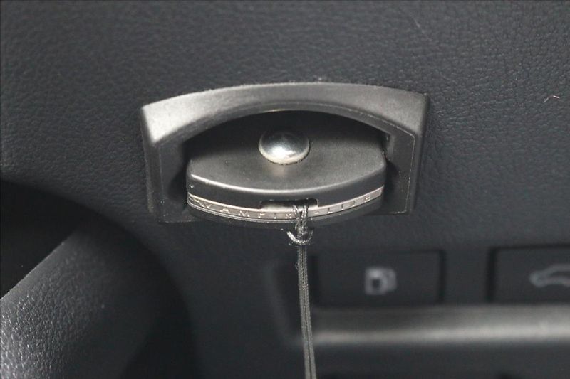 Lexus UX 250h 2,0 HEV, DSG, 1.Maj.  UX - fotka 20 z 64