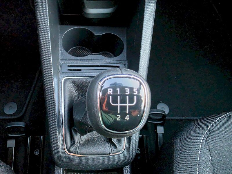 Škoda Fabia (2016) 1,2TSI 66KW STYLE*REZERVACE - fotka 16 z 29