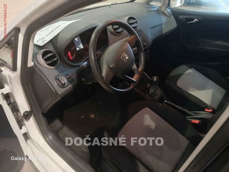Seat Ibiza (2016) 1.2 TSI, 1.maj,ČR - fotka 3 z 3