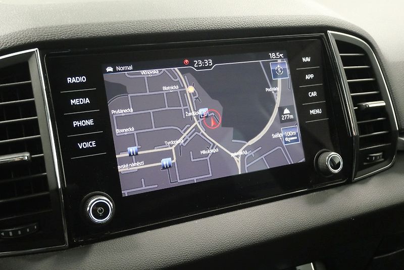 Škoda Karoq - fotka 18 z 24
