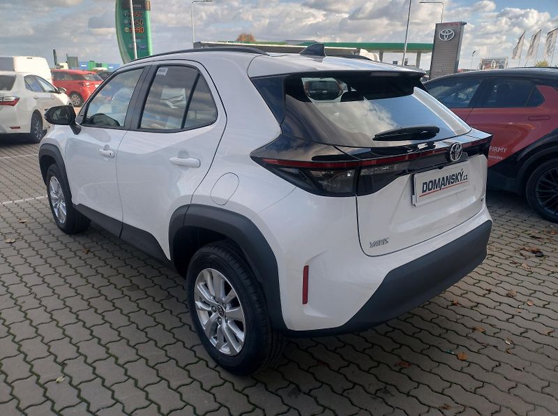 Toyota Yaris Cross (2026) 1.5 FHEV Comfort FACELIFT - fotka 3 z 11