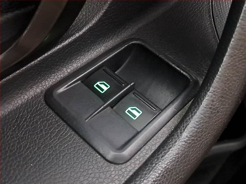 Škoda Roomster (2010) 1.6 TDI, Serv.kniha, Tažné - fotka 16 z 18
