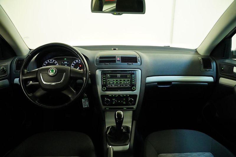 Škoda Octavia - fotka 5 z 24