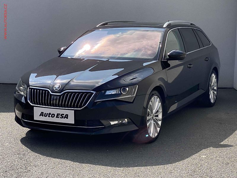 Škoda Superb (2016) 2.0 TDI 4x4, Style, DSG, kůže - fotka 3 z 19