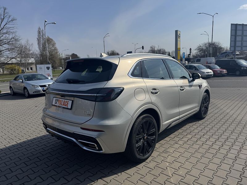 Hongqi HS5 (2025) 2.0T Executive 4WD - fotka 8 z 20