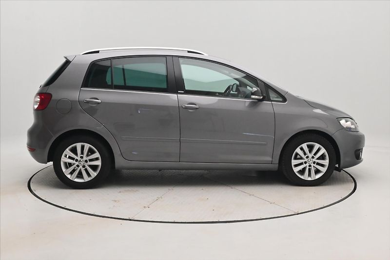 Volkswagen Golf Plus 1,6 TDI 77kW KLIMA Tažné - fotka 4 z 29