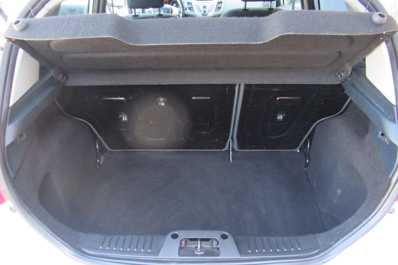 Ford Fiesta 1.2i  KLIMA  KOUPENO V CZ - fotka 18 z 19