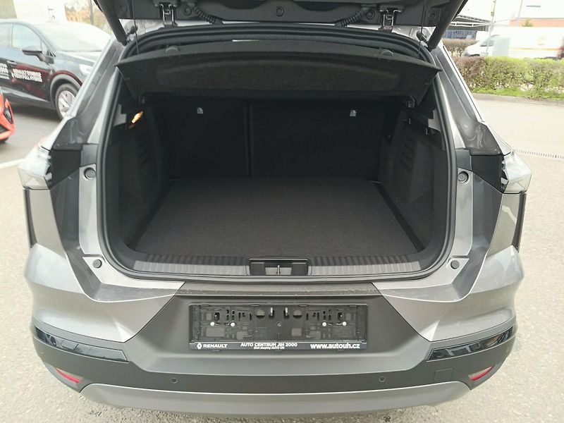 Renault Symbioz (2026) esprit Alpine full hybrid E-Te - fotka 22 z 25