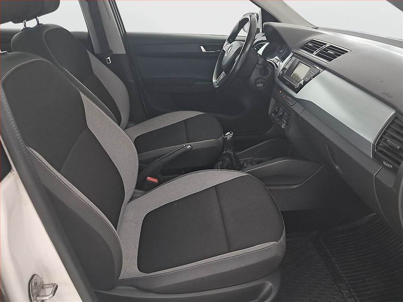 Škoda Fabia (2016) 1.2 TSI, Serv.kniha, Tempomat - fotka 9 z 13