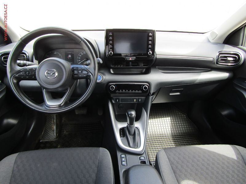 Mazda 2 (2023) 1.5 VVFi hybrid, 1.maj,ČR - fotka 9 z 22