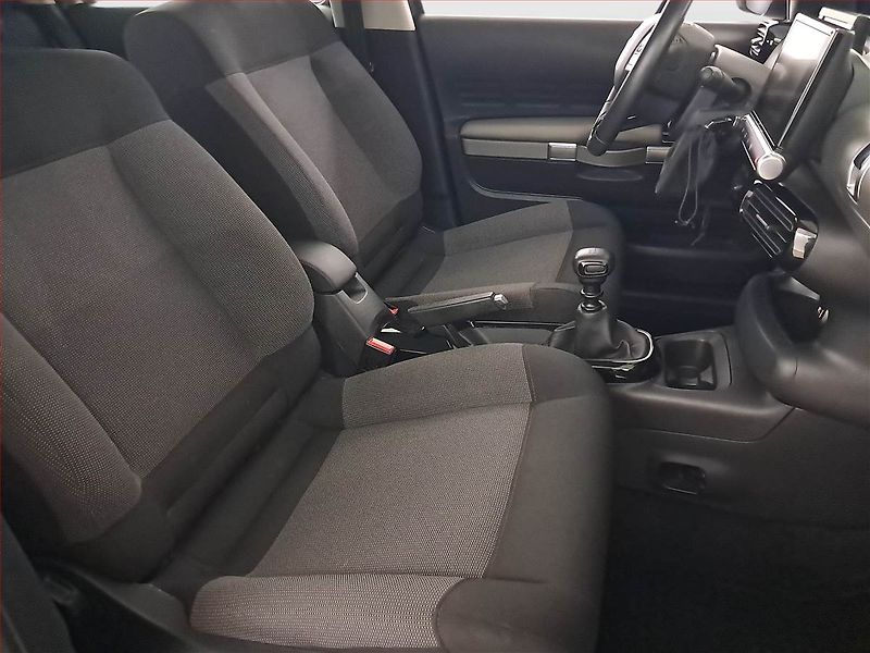 Citroën C4 Cactus (2020) 1.2 PureTech, ČR,1.maj - fotka 9 z 17