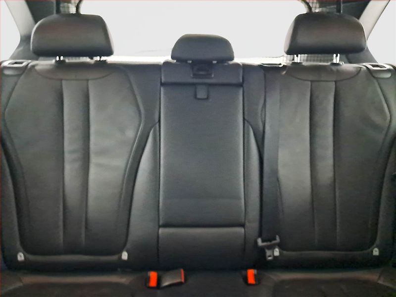 BMW X5 (2014) M Paket xDrive30d, 4X4 - fotka 10 z 19