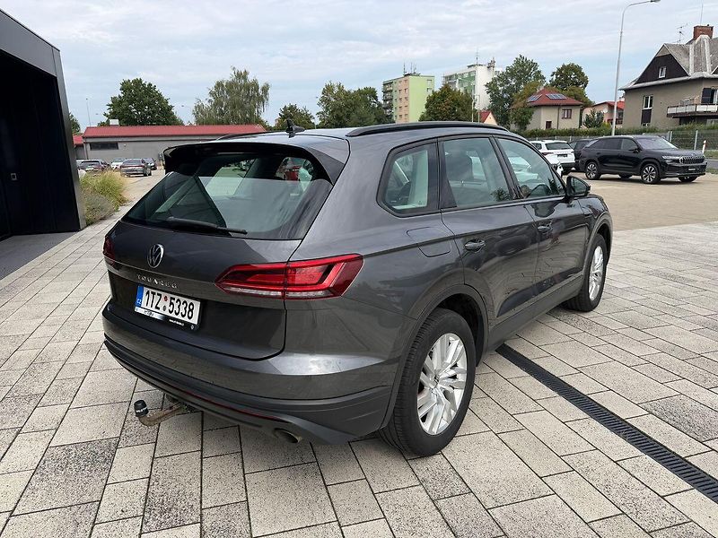 Volkswagen Touareg Basic  3,0TDI 170kW Tažné - fotka 2 z 17