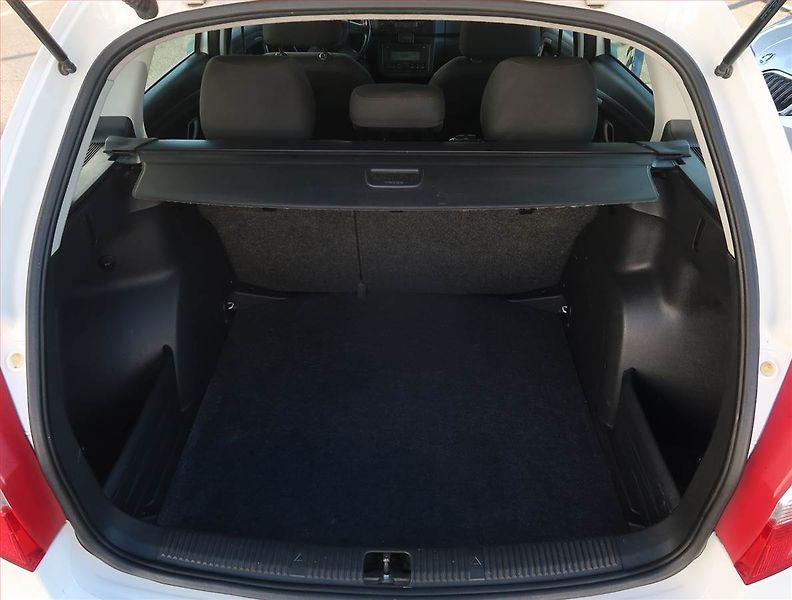 Škoda Fabia (2010) Elegance 1.2 12V, Tempomat - fotka 13 z 18