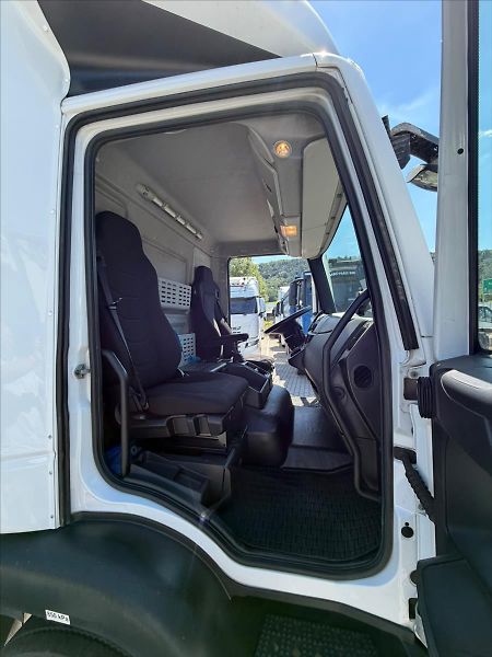 Iveco Eurocargo 6,7 ML120E22P 18EUP s  čelem - fotka 24 z 30