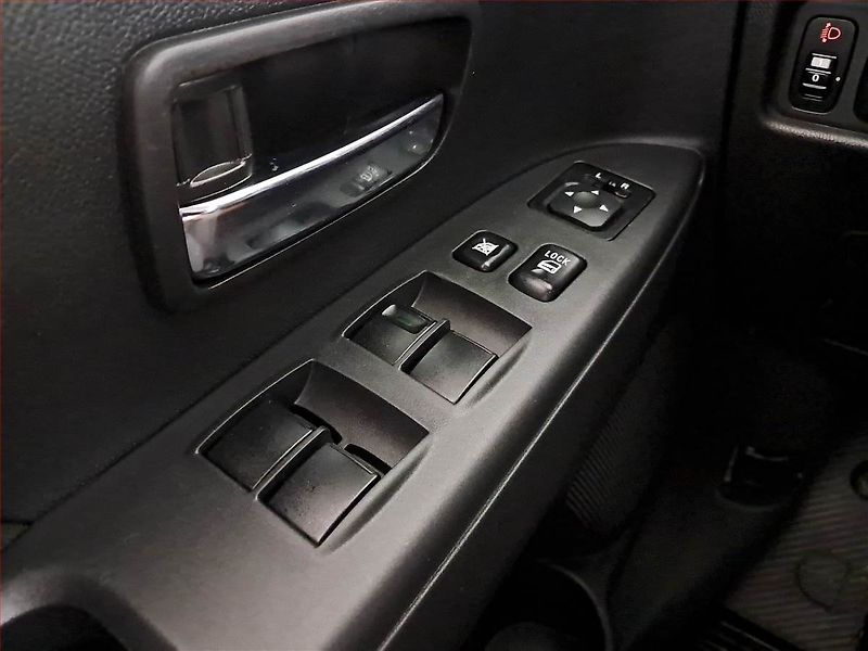 Mitsubishi ASX (2014) Inform 1.6 MIVEC, Serv.kniha - fotka 16 z 18