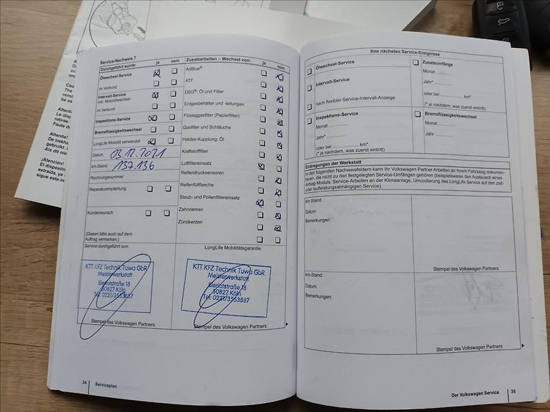 Volkswagen Touran 1,4 TSI,SERVIS,TAŽNÉ,VÝHŘEV - fotka 40 z 43