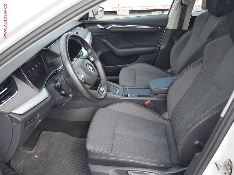 Škoda Octavia (2021) 2.0 TDi, ČR, Style, LED, navi - fotka 9 z 17