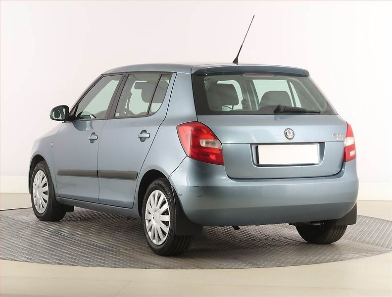 Škoda Fabia (2008) Ambiente 1.2, nová STK - fotka 4 z 15