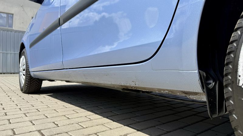 Škoda Roomster 1.4 16V*63kW*STYLE*1.MAJ*140KM - fotka 9 z 28