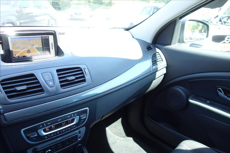 Renault Mégane 1,2 TCe, ČR, 1 MAJ., LIMITED. - fotka 29 z 30