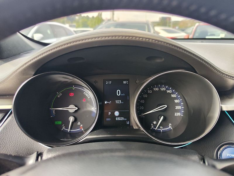 Toyota C-HR 2.0 HEV/112kW Executive E-CVT - fotka 15 z 28