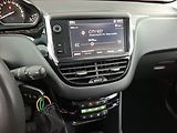Peugeot 2008 (2018) 1.2 PureTech, ČR,1.maj - náhled 12