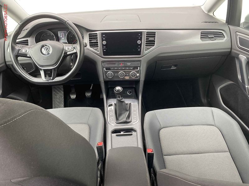 Volkswagen Golf Sportsvan (2018) 1.0 TSi, Comfortline, navi - fotka 8 z 16