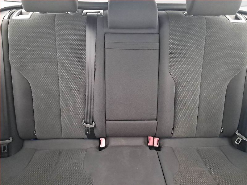 Volkswagen Passat (2006) 2.0 TDI, Tempomat - fotka 10 z 17
