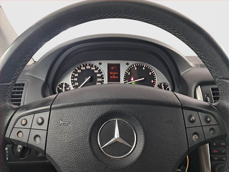 Mercedes-Benz Třídy B (2011) B 180, Vyhř. sedaček - fotka 17 z 18