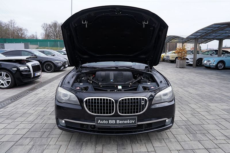 BMW Řada 7 730d  NEPOJÍZDNÉ, - fotka 9 z 45