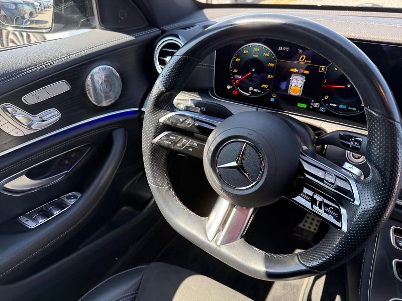 Mercedes-Benz Třídy E (2022) 220d 147kW 4M CZ DPH - fotka 10 z 11