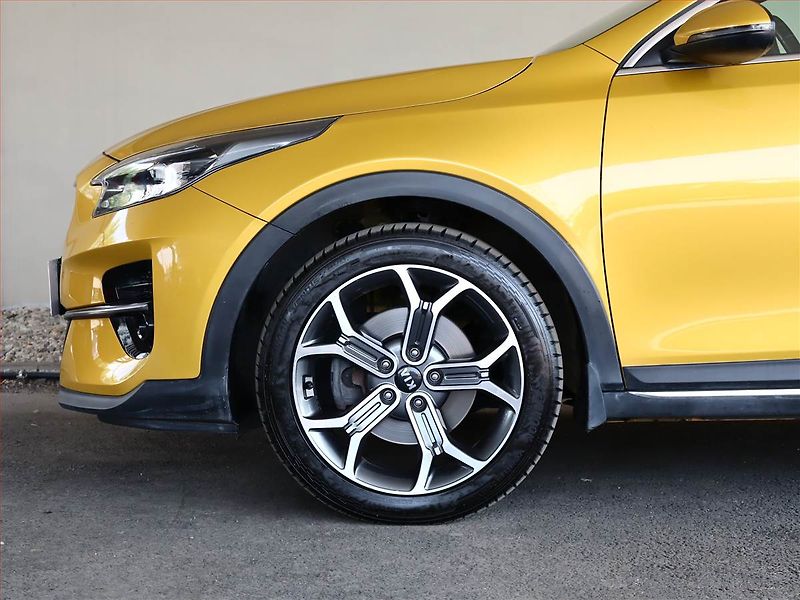 Kia XCeed (2019) 1.4 T-GDI, Automat, Serv.kniha - fotka 13 z 19