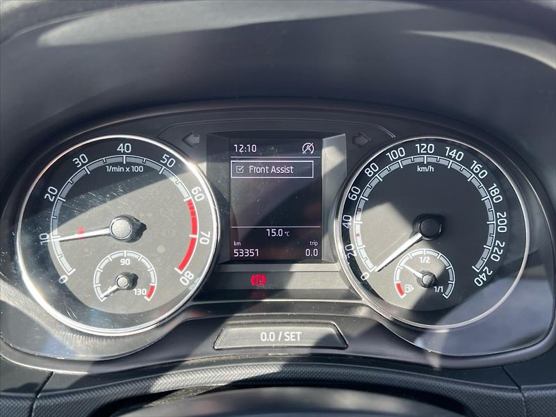 Škoda Fabia 1,0 TSi 70kW AMBITION PLUS  II - fotka 16 z 23