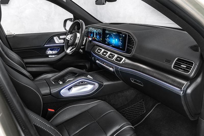 Mercedes-Benz GLS AMG 4Matic - fotka 13 z 26
