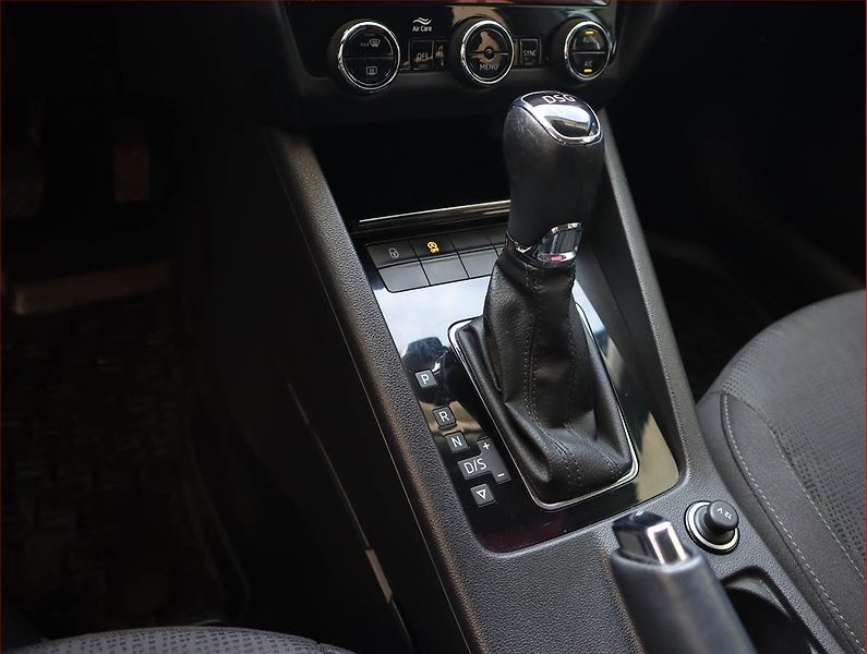 Škoda Octavia (2018) 2.0 TDI, Serv.kniha, Tempomat - fotka 13 z 20