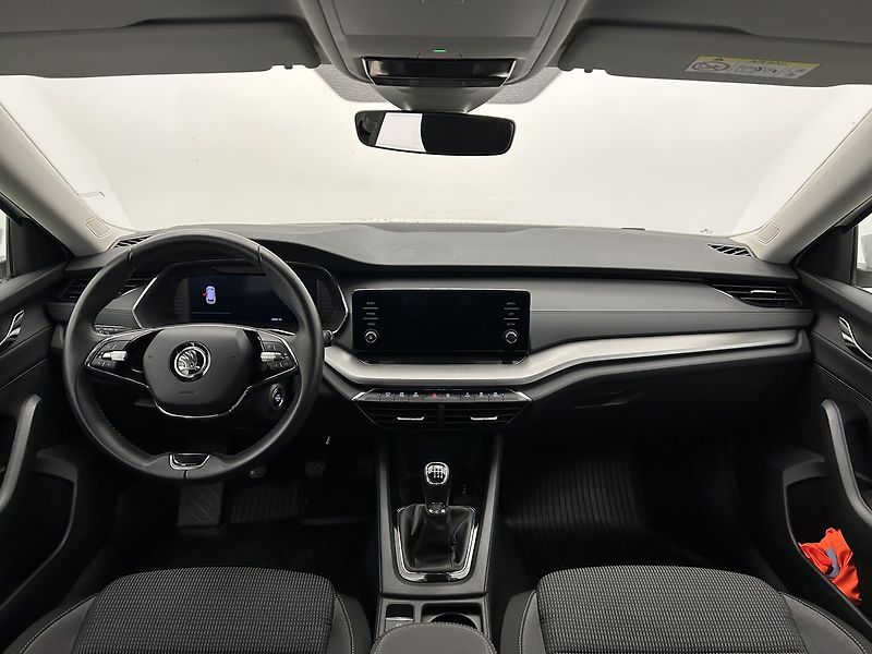 Škoda Octavia 1.5 TSI Ambition - fotka 5 z 26
