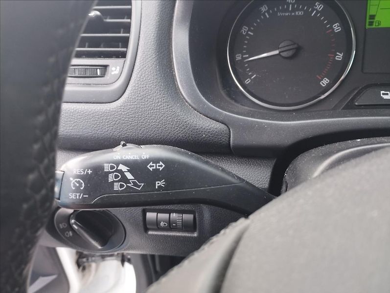 Škoda Fabia 1,2 Tsi NOVÉ ROZVODY+OLEJ - fotka 15 z 17
