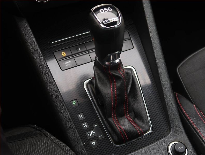 Škoda Octavia (2015) RS 2.0 TSI, Automat - fotka 13 z 22