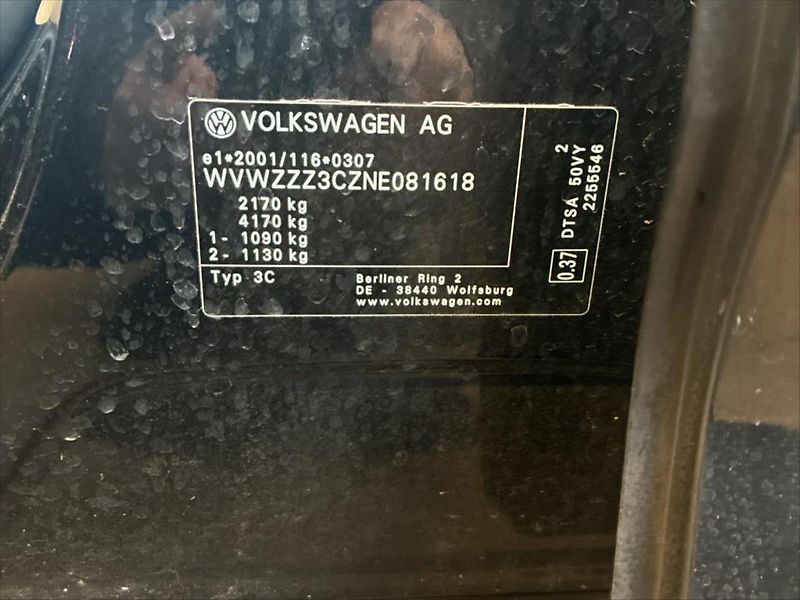 Volkswagen Passat 2,0 App Connect,Manuál,Kamera - fotka 30 z 30