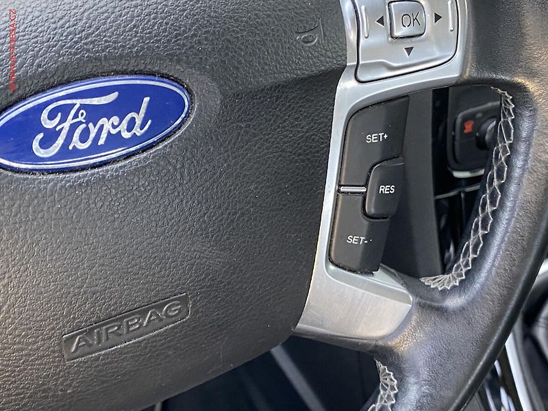 Ford S-MAX (2012) 2.0TDCi, Panor, AC - fotka 13 z 20