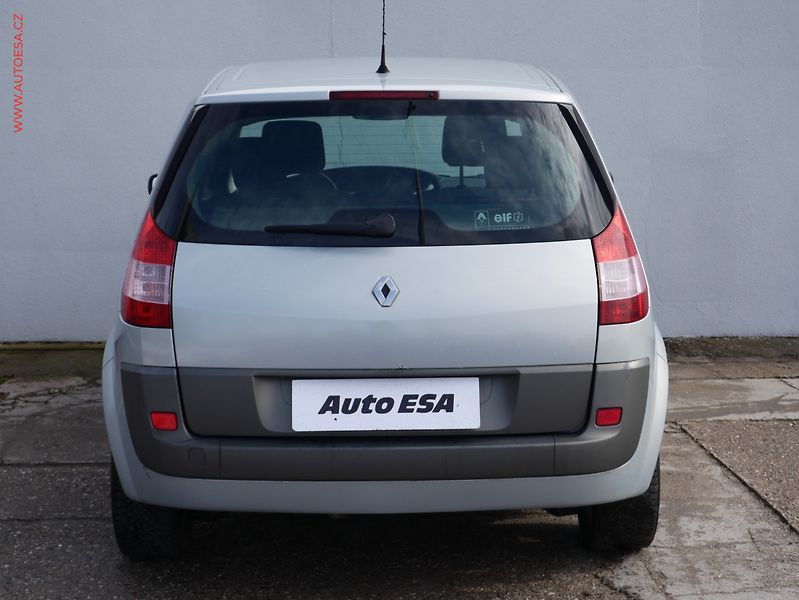 Renault Scénic (2005) 1.5 dCi, AC - fotka 5 z 15