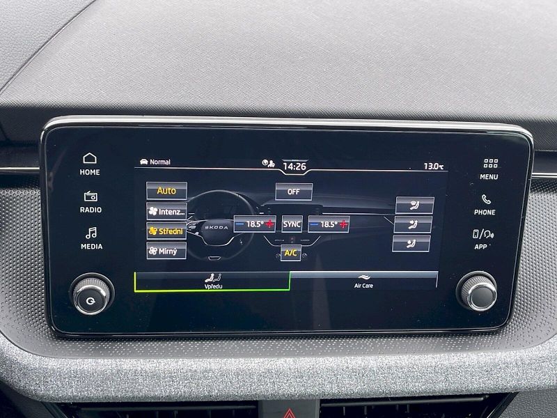 Škoda Kamiq (2025) 1.0 TSI 85kW Selection - fotka 18 z 33