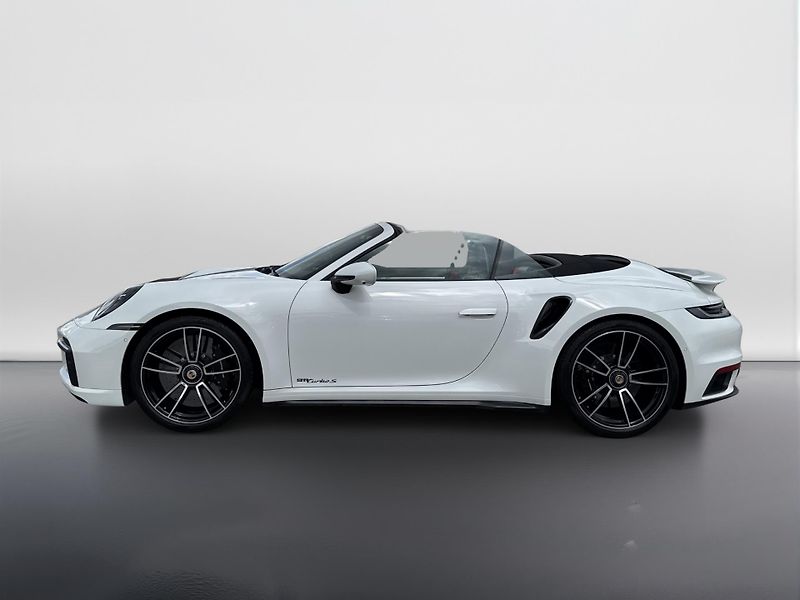 Porsche 911 Turbo S Cabriolet - fotka 2 z 28