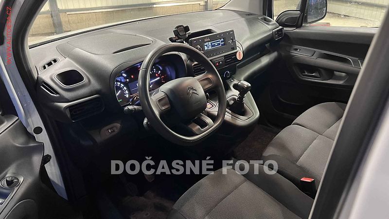 Citroën Berlingo (2022) 1.5HDi, ČR, AC - fotka 3 z 4