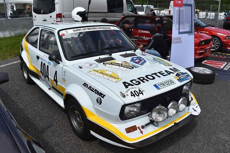 Akce Sosnová Classic hostila letos stovky pozoruhodných sportovních strojů.