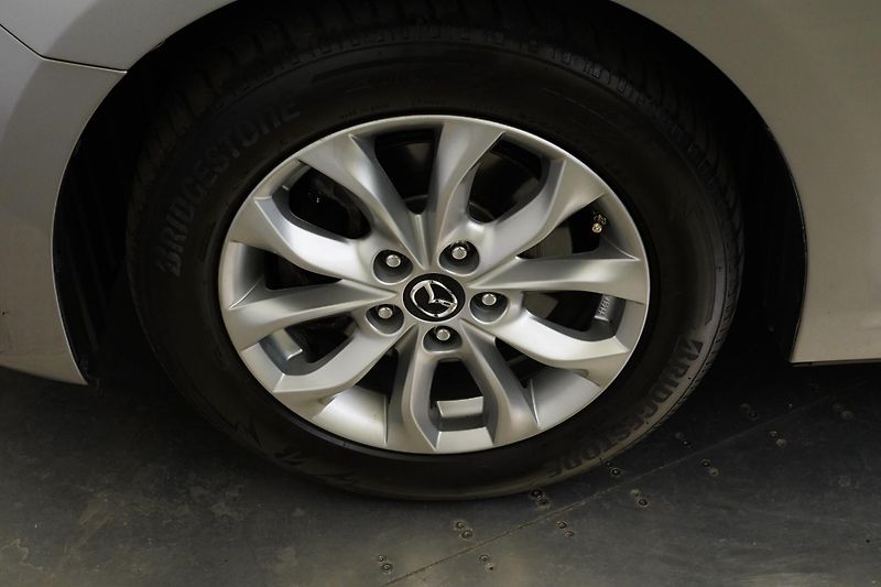 Mazda 3 - fotka 10 z 29