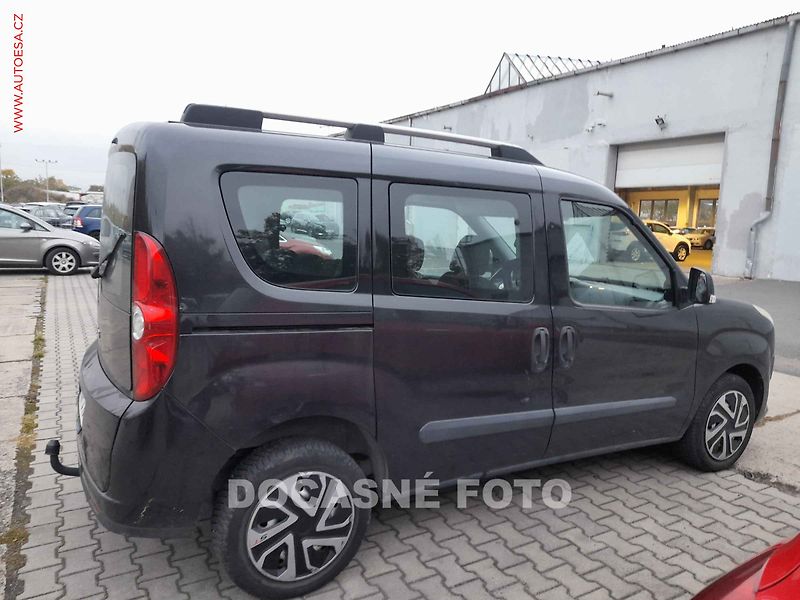 Fiat Dobló (2010) 1.4 16V, AC, tažné - fotka 2 z 3