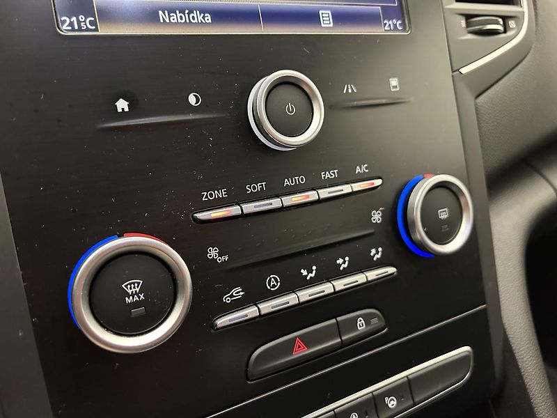 Renault Mégane 1.2 TCe - fotka 17 z 28