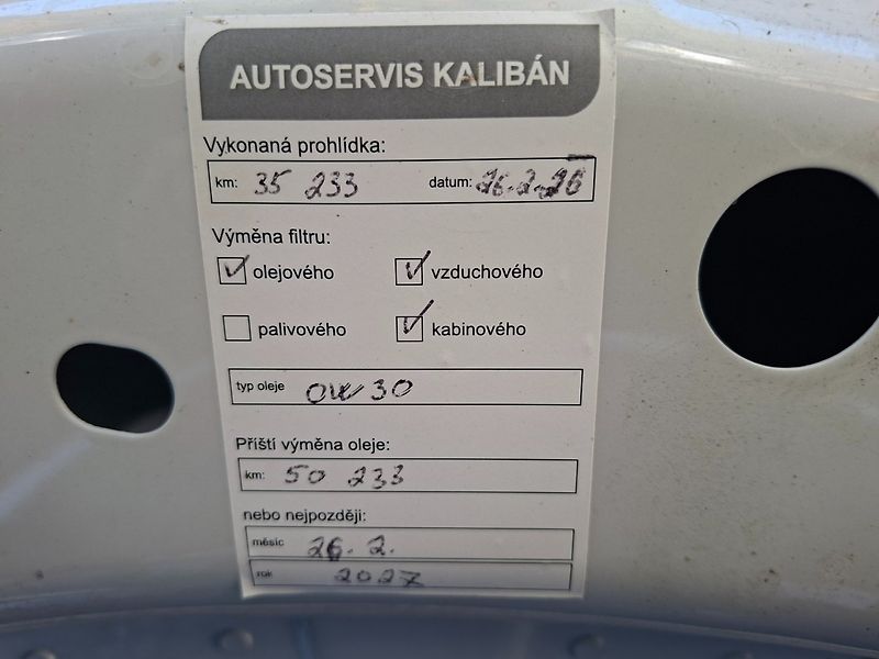 Mercedes-Benz GLB (2020) 200 120kW AUT -TAŽ.Z.-DPH - fotka 36 z 38